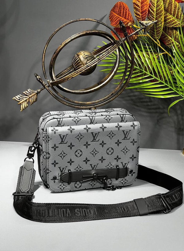 Louis Vuitton - Code 8273