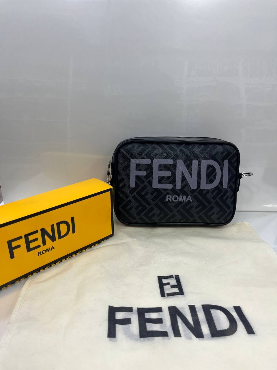 Τσαντάκι Fendi - Code 7855
