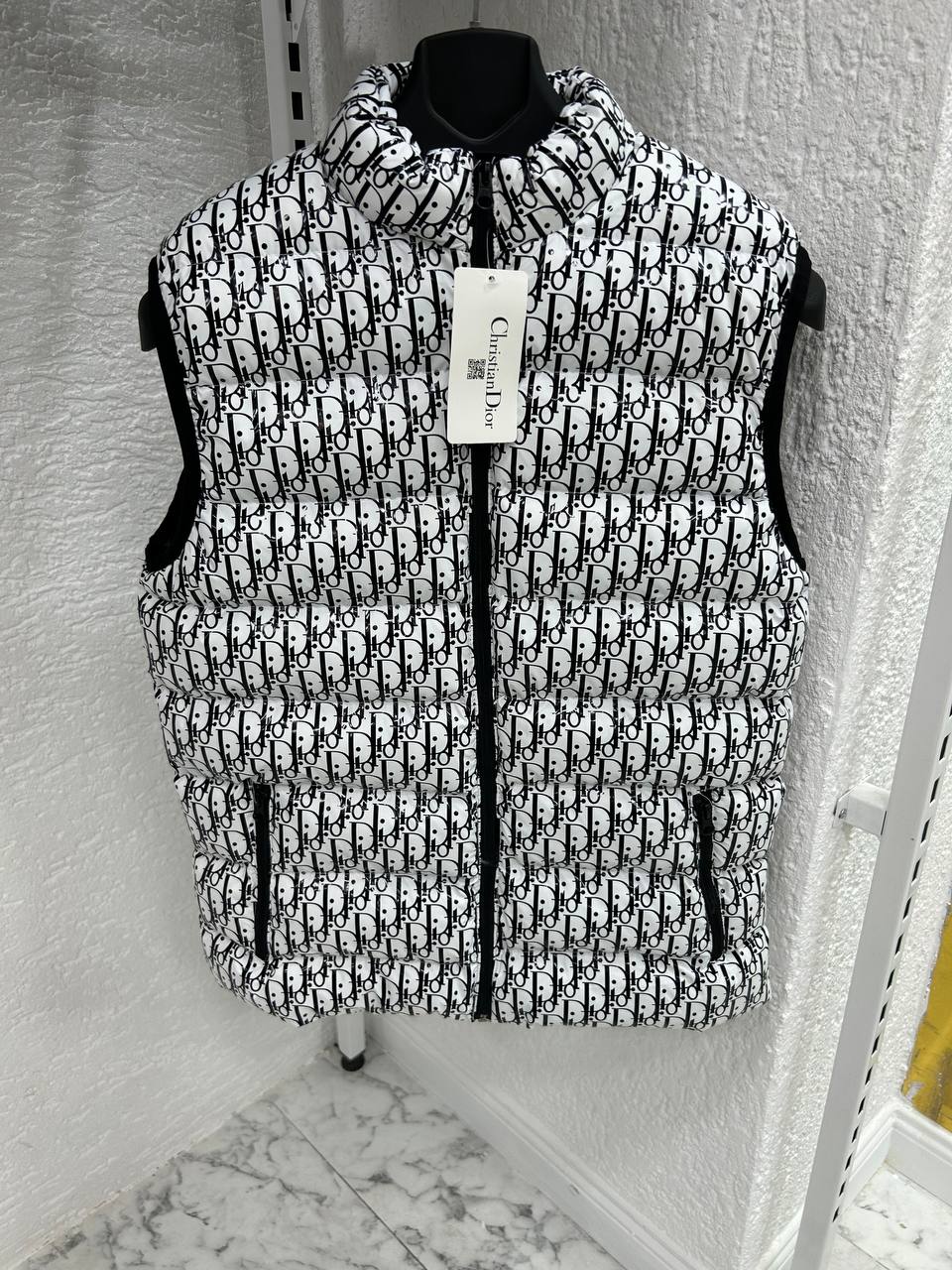 Αμάνικο Dior  - 7579