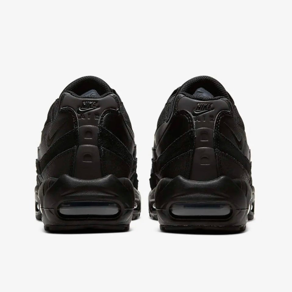 Nike Max 95  Essential “ Triple Black “